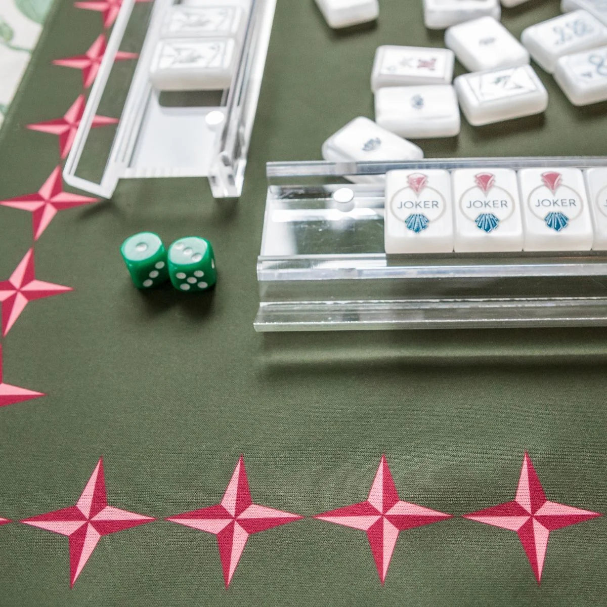 Deco Olive and Red Double-Sided Mahjong Mat