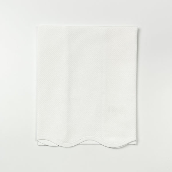 Scalloped Pique Guest Towel - White