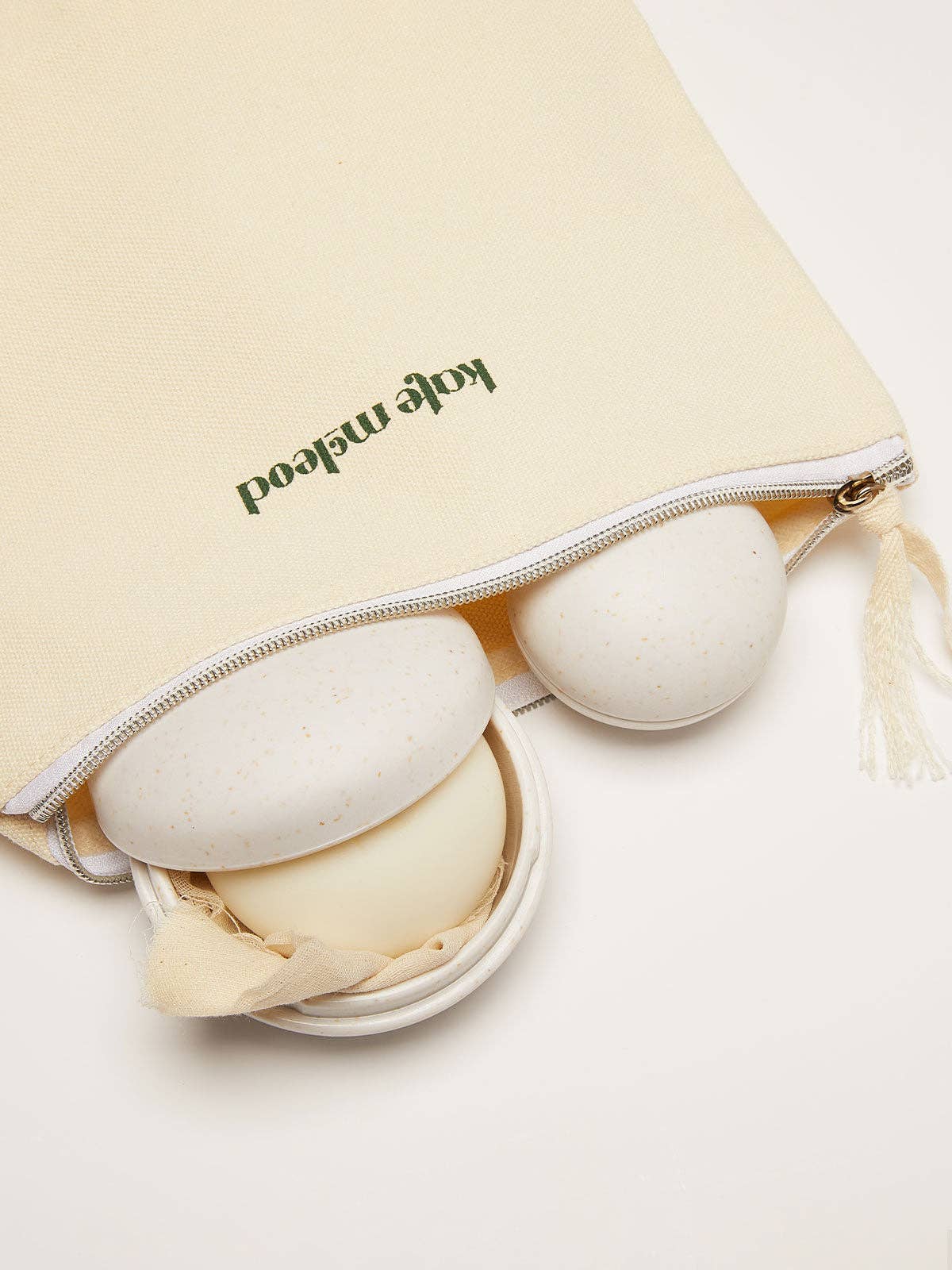 The Travel Case: Oatmeal / Full-Size