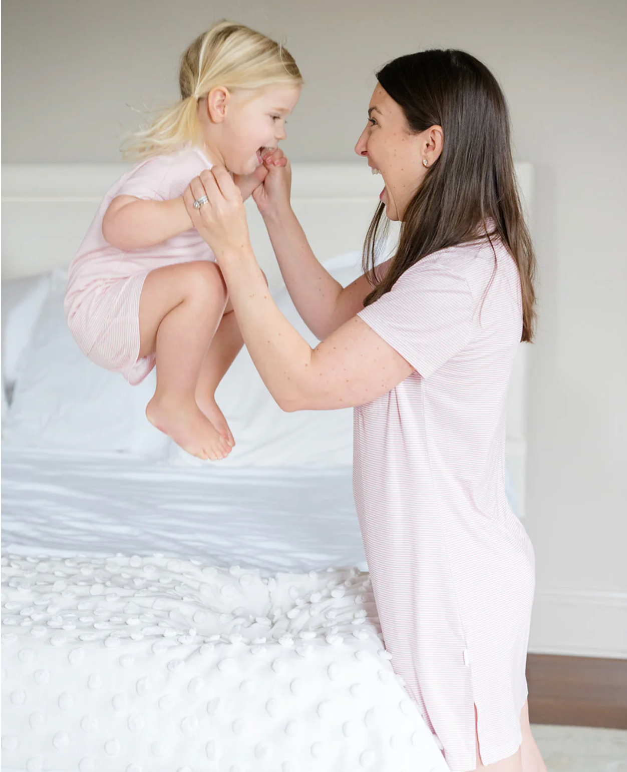 Women's Short Sleeve Nightgown